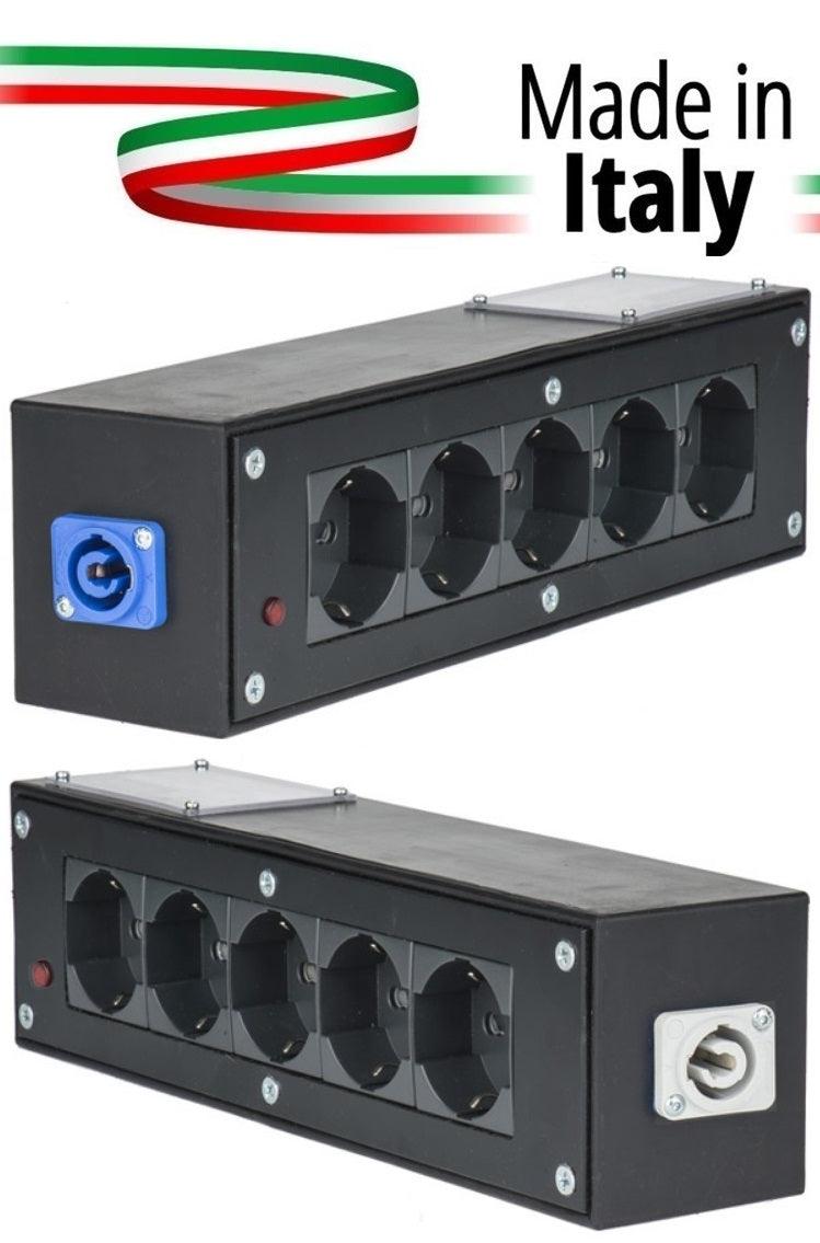 POWER-BOX NERO CIABATTA ALIMENTAZIONE PALCO MADE IN ITALY SPIA RETE INGRESSO NEUTRIK POWERCON BLU 16A 3P POWER-IN USCITE 5 SCHUKO LOOP 20A POWER-OUT GREY - TechSoundSystem.com