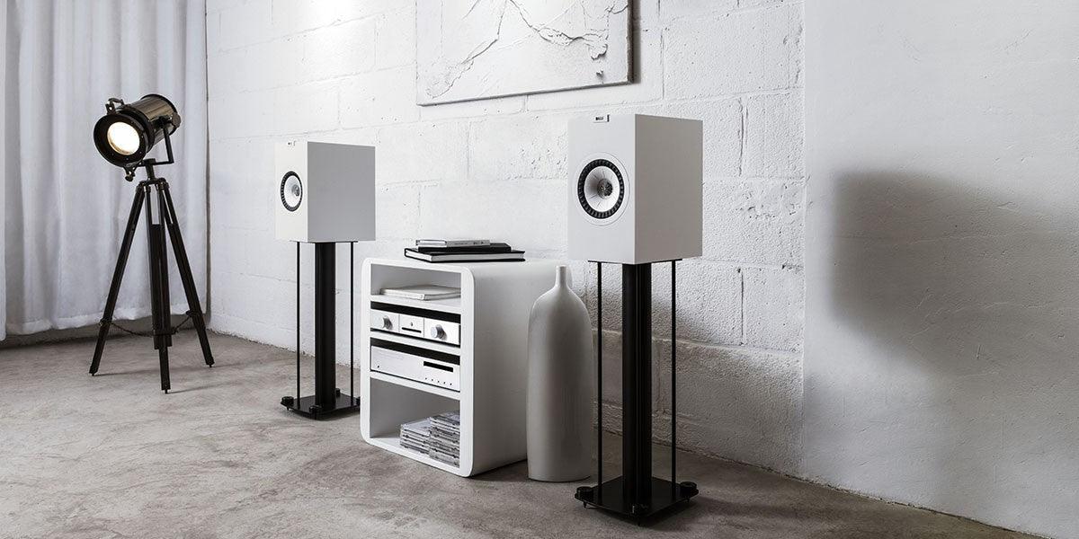 KEF Q150 BIANCHI Diffusori da scaffale High End White Vinyl 100W (COPPIA) - TechSoundSystem.com