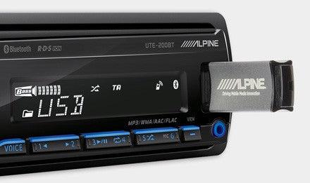 Alpine UTE-200BT Autoradio 1 Din USB/AUX FLAC MP3/WMA/AAC Bluetooth Compatibilità Android e iOS - TechSoundSystem.com