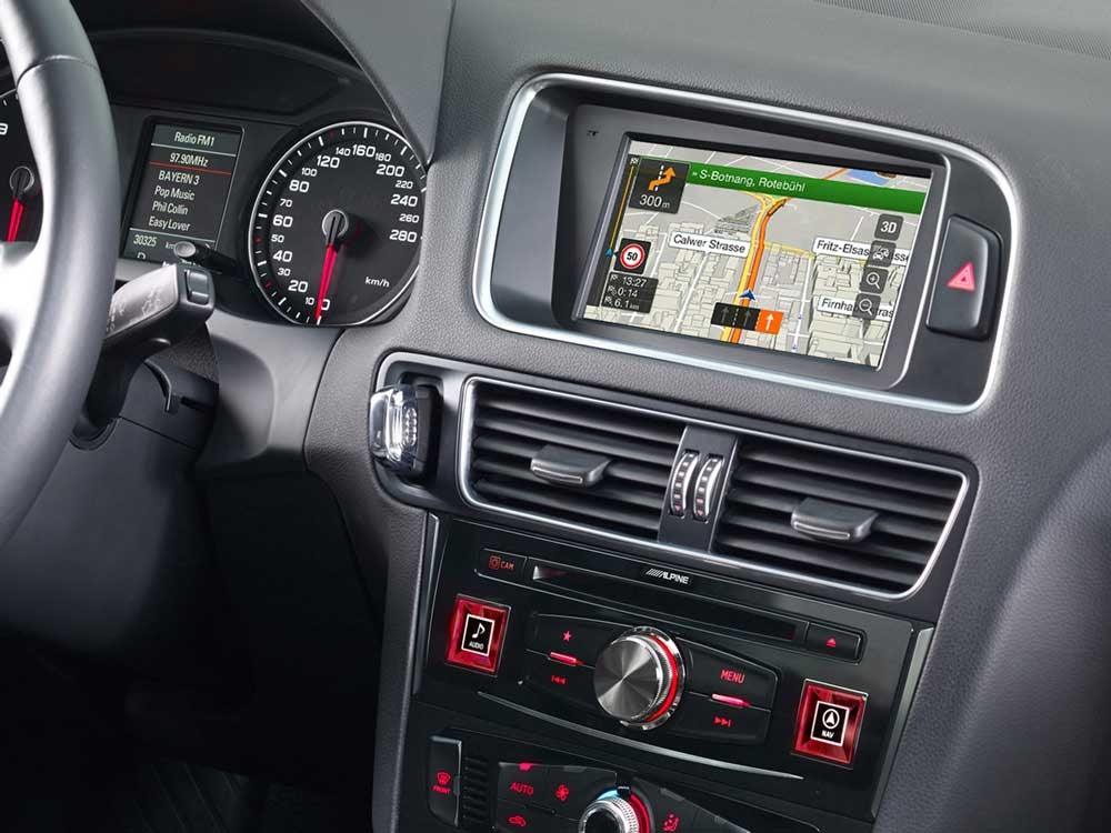Alpine X702D-Q5 Media Station 7'' per Audi Q5 con Navi, Bluetooth, Android Auto e App CarPlay - TechSoundSystem.com