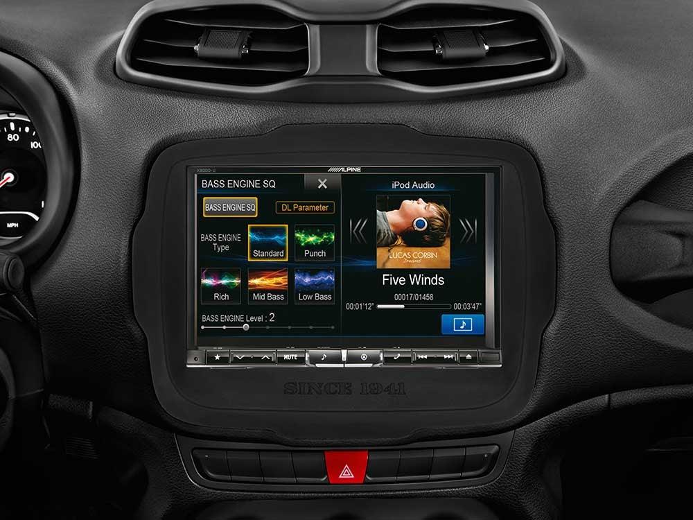 Alpine KIT-8RENEGADE Kit installazione monitor 8'' per Jeep Renegade 15- - TechSoundSystem.com