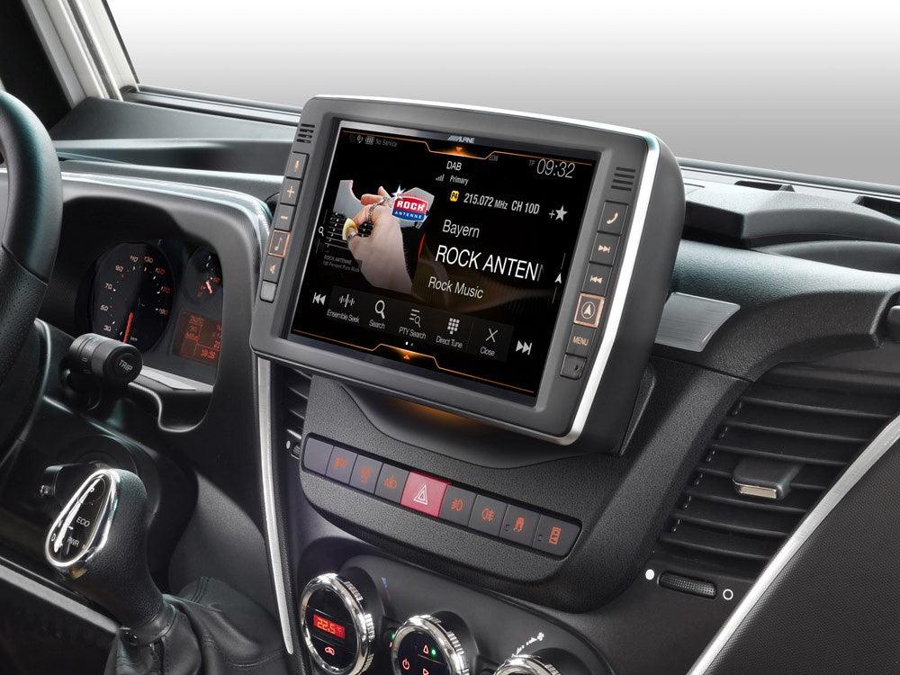 Alpine X902D-ID Media Station 9'' per Iveco Daily con Bluetooth, Navi, Apple CarPlay e Android Auto - TechSoundSystem.com