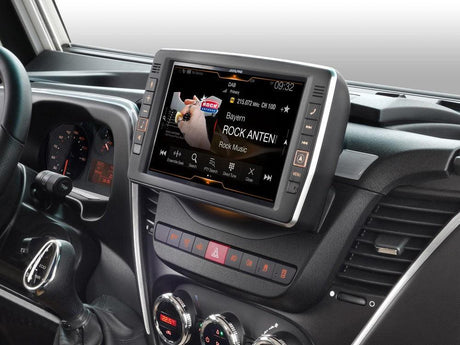 Alpine X902D-ID Media Station 9'' per Iveco Daily con Bluetooth, Navi, Apple CarPlay e Android Auto - TechSoundSystem.com