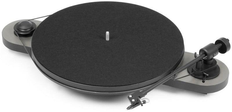 Pro-Ject Elemental Giradischi Trazione a cinghia braccio e di testina Ortofon ARGENTO/NERO - TechSoundSystem.com
