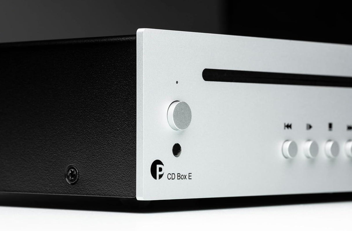 Pro-Ject CD BOX E SILVER Lettore di CD, supporta il red book CD-DA, Convertitore DAC 24bit/192KHz Delta Sigma MS8413 - TechSoundSystem.com
