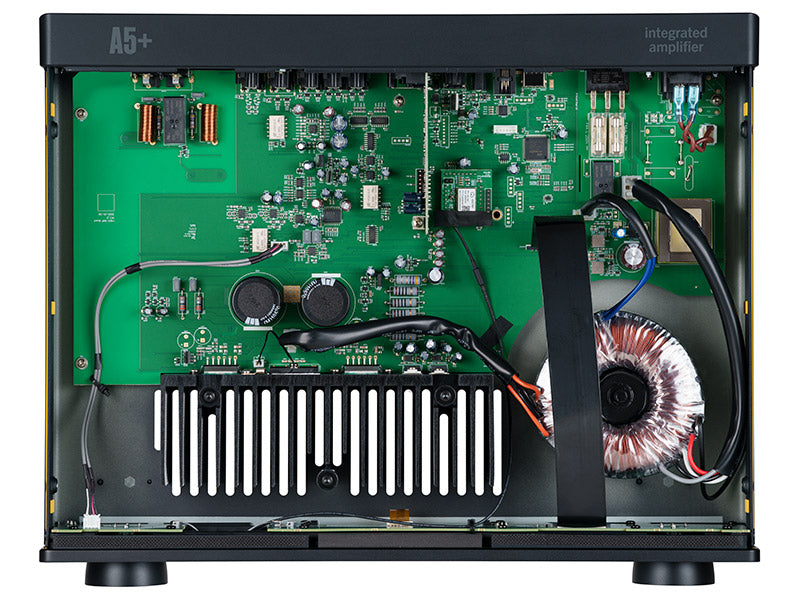 ARCAM A5+ RADIA Amplificatore integrato in Classe A/B. Potenza 2x50W su 8ohm e 2x75W su 4ohm