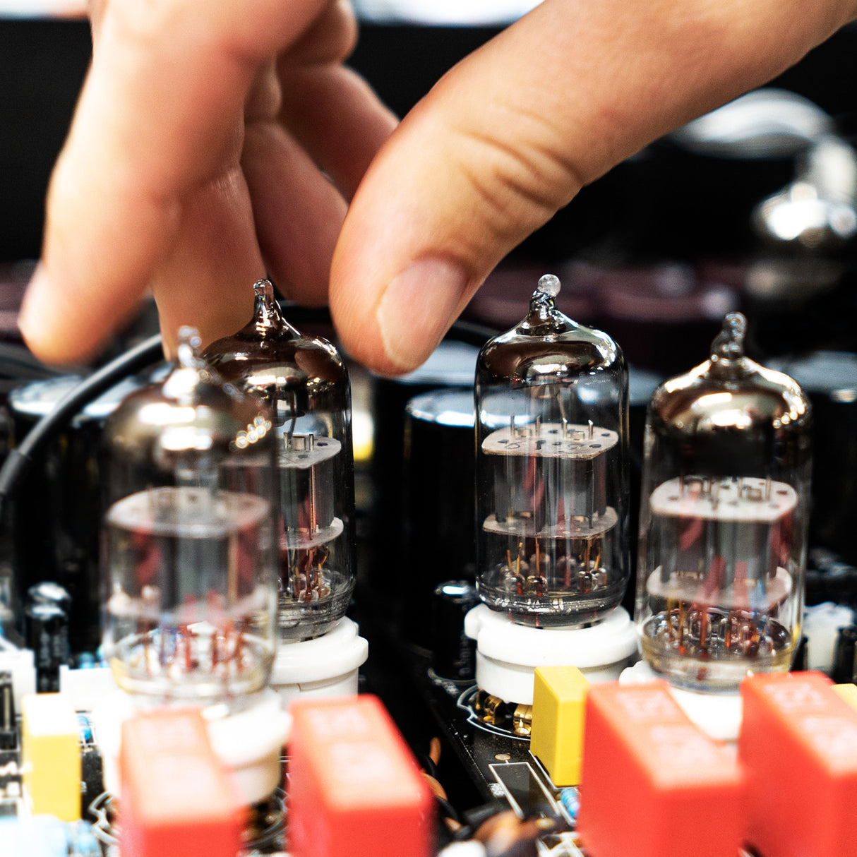 Gold Note TUBE-1012 stadio di uscita a valvole in classe A high-end