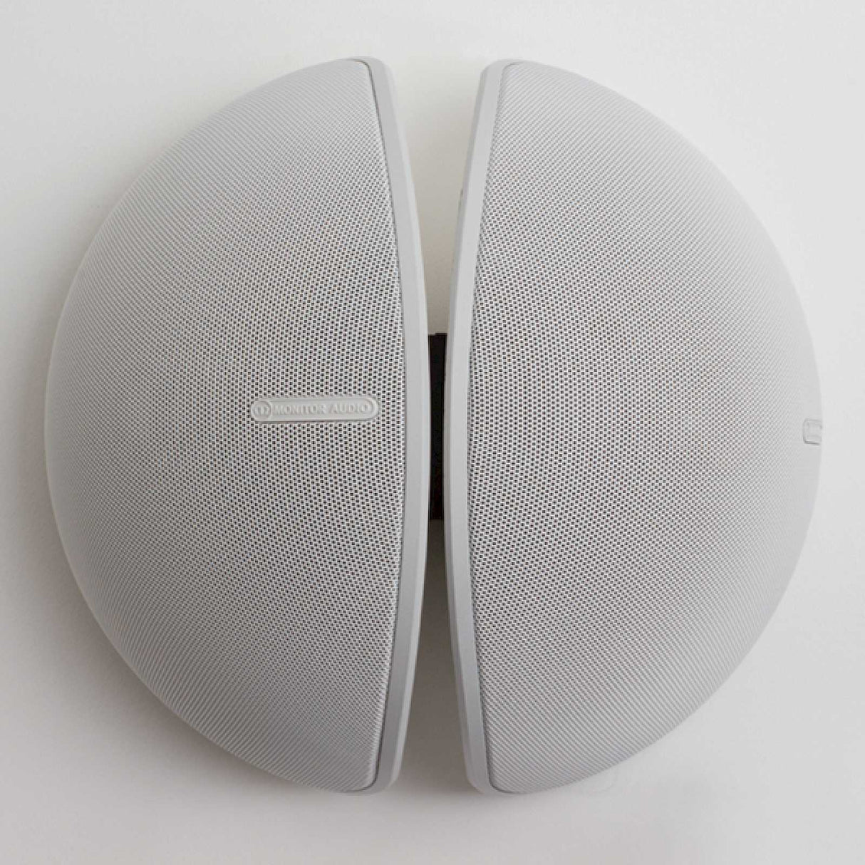 Monitor Audio Vecta V-CORNER bracket staffa per installazione angolare o sotto grondaie