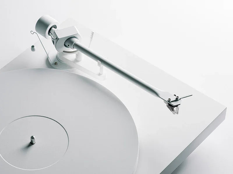 Pro-Ject DEBUT PRO B White Edition Giradischi bilanciato HIFI con testina Pick it Pro Balanced