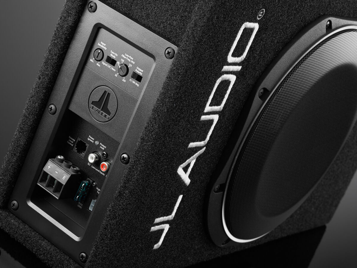 JL Audio ACS110LG-TW1 subwoofer in cassa chiusa 10" amplificato 400 W a 0,25 Ohm - TechSoundSystem.com