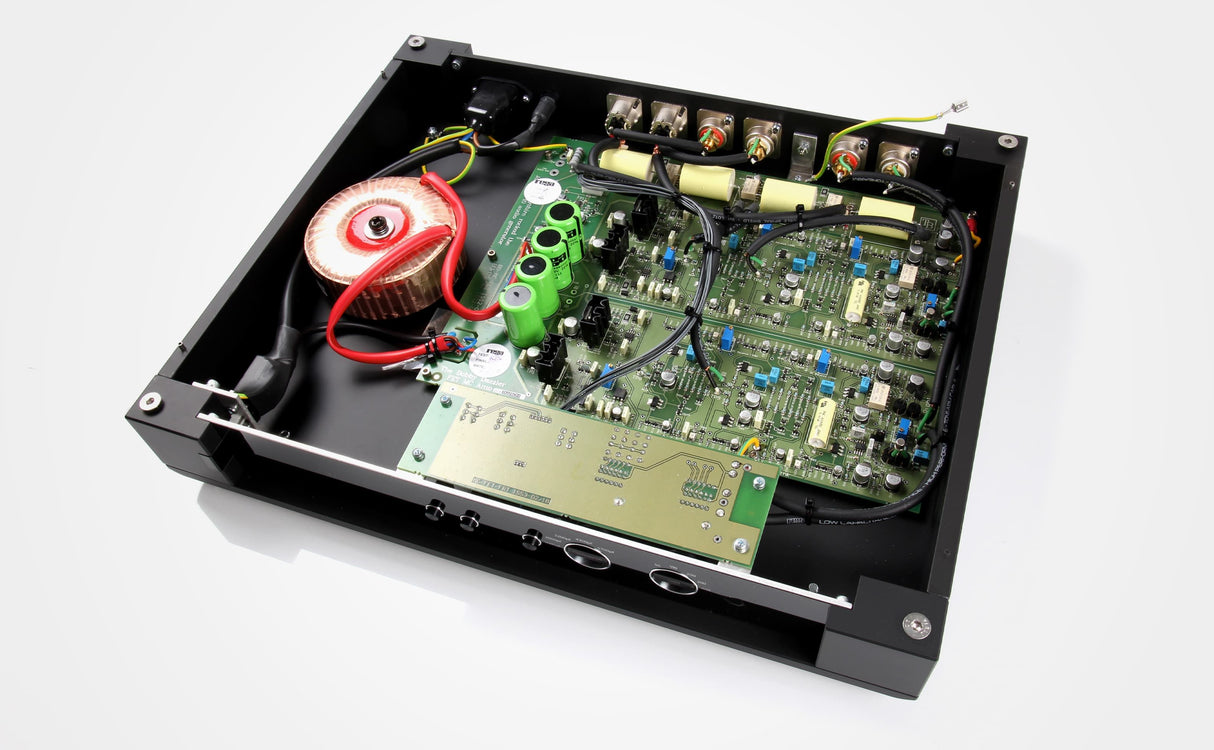 REGA AURA Preamplificatore phono MC di livello Reference, completamente regolabile, a tre stadi, completamente simmetrico