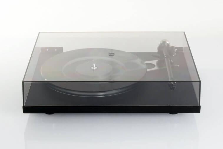 REGA Planar 6 Giradischi con piatto in vetro 12mm, braccio RB330 cavo REGA e motore 24V - TechSoundSystem.com
