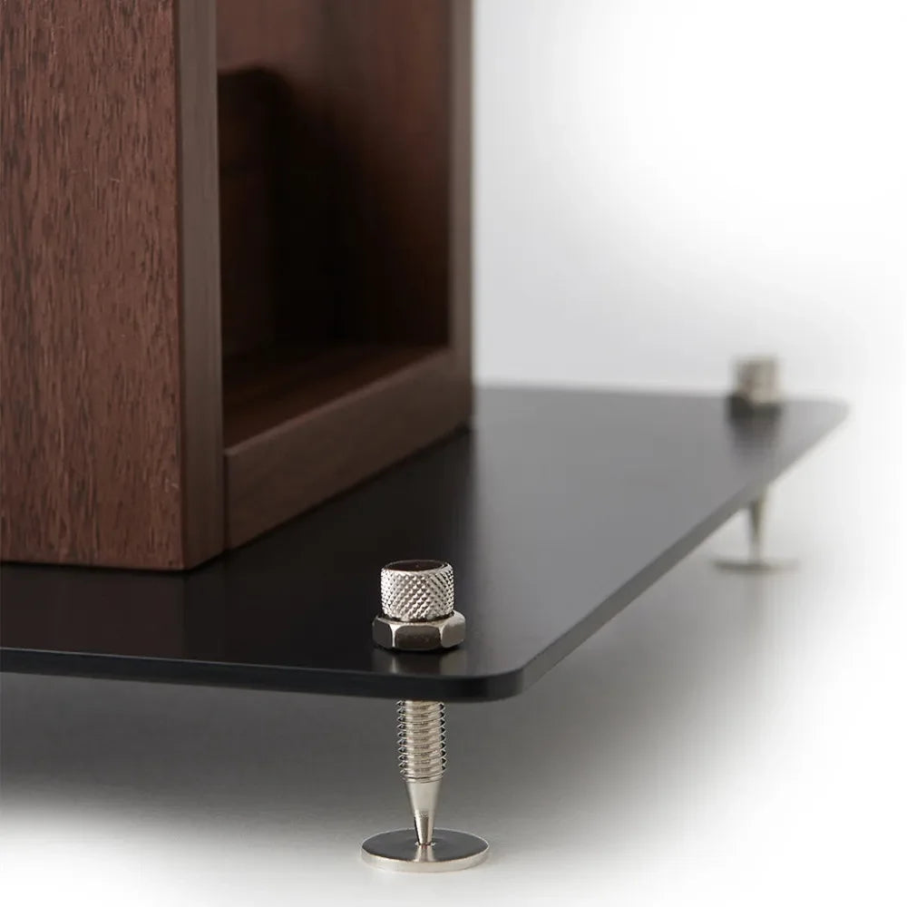 Norstone ALVA PLUS STAND WALNUT supporti HI-FI altoparlanti da 68 cm (COPPIA)