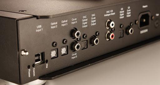 Rega Saturn R lettore CD e DAC con telecomando Solaris - TechSoundSystem.com