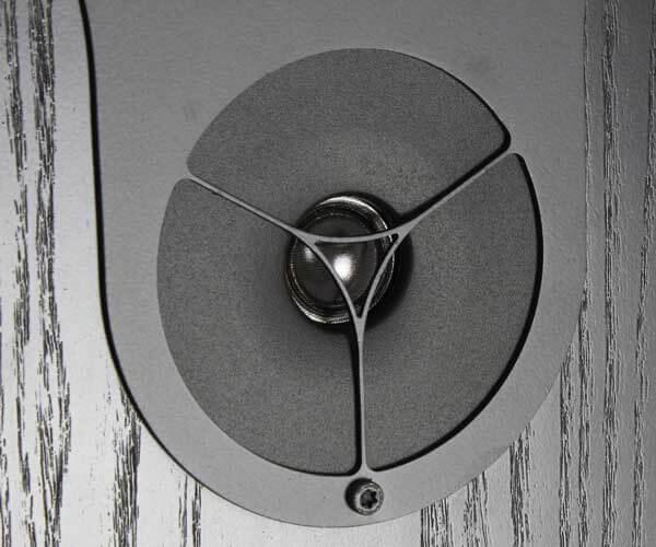 Rega RX3 diffusori da pavimento Nero COPPIA a 2,5 vie reflex frontale bass driver laterale - TechSoundSystem.com