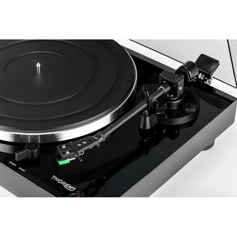 THORENS TD 202 BLACK HIGH GLOSS Giradischi manuale a telaio rigido rinforzato con trazione a cinghia - TechSoundSystem.com