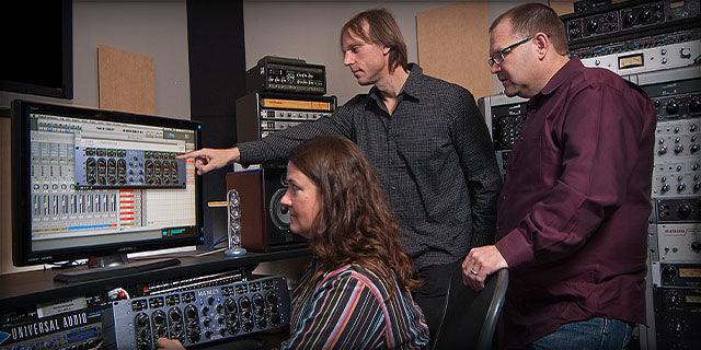 UNIVERSAL AUDIO UAD-2 - OCTO CORE - TechSoundSystem.com