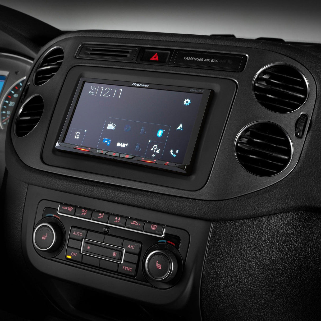 Pioneer AVIC-Z820DAB autoradio 2 DIN con GPS, DAB+, DVD, USB, Bluetooth, Waze, Apple CarPlay via wireless e Android Auto - TechSoundSystem.com