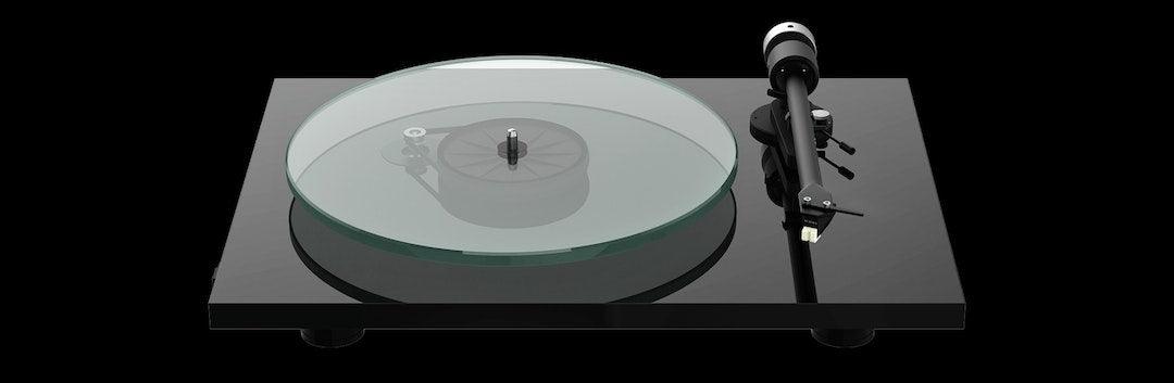 Pro-Ject T2W Giradischi WI-FI testina Sumiko MM uscita FLAC lossless a 48kHz/24bit e streaming automatico - TechSoundSystem.com