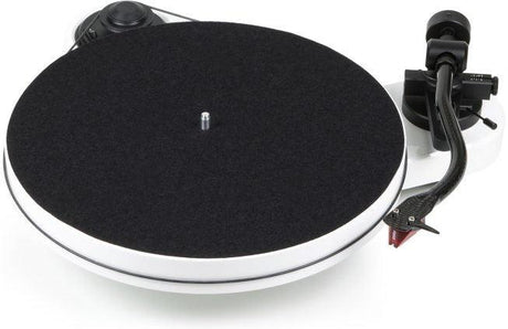 PRO-JECT RPM 1 CARBON 2M-RED giradischi con braccio a S da 8,6'' e testina 2MRED, BIANCO - TechSoundSystem.com