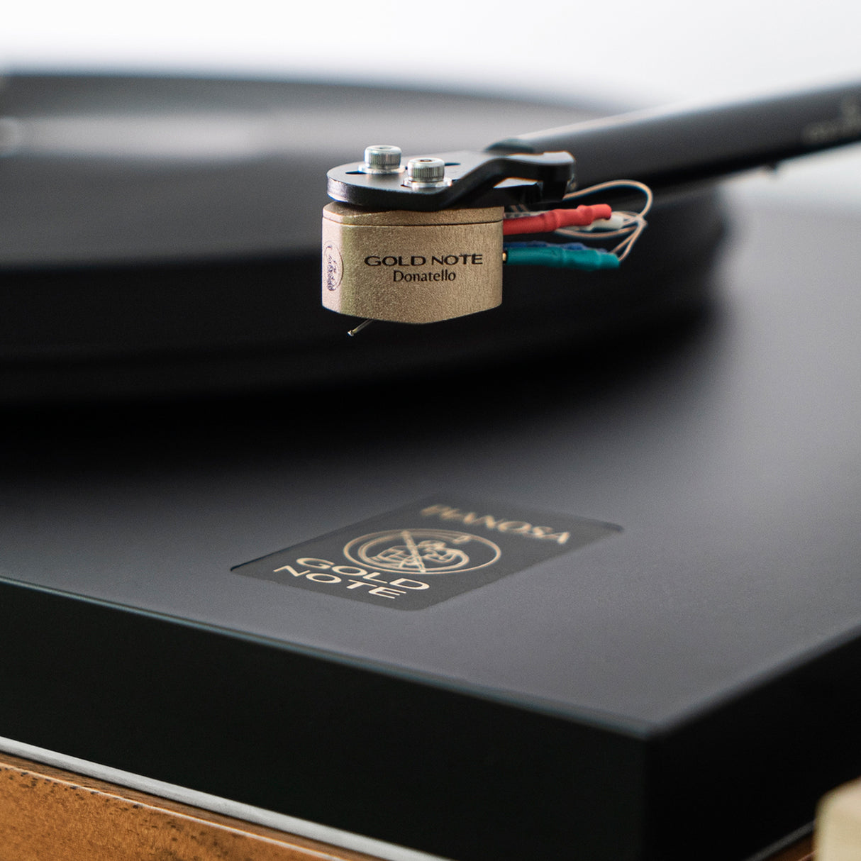 Gold Note Donatello Gold testina phono MC a bassa uscita con stilo Micro Ellittico