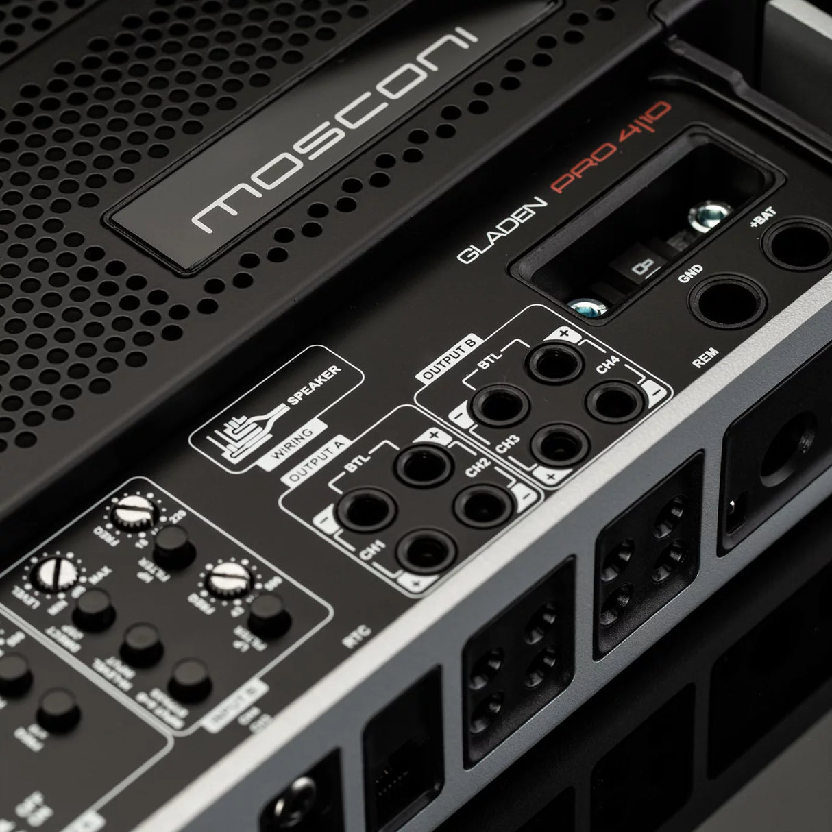 Mosconi PRO 4|10 amplificatore 4 canali in classe AB 320W