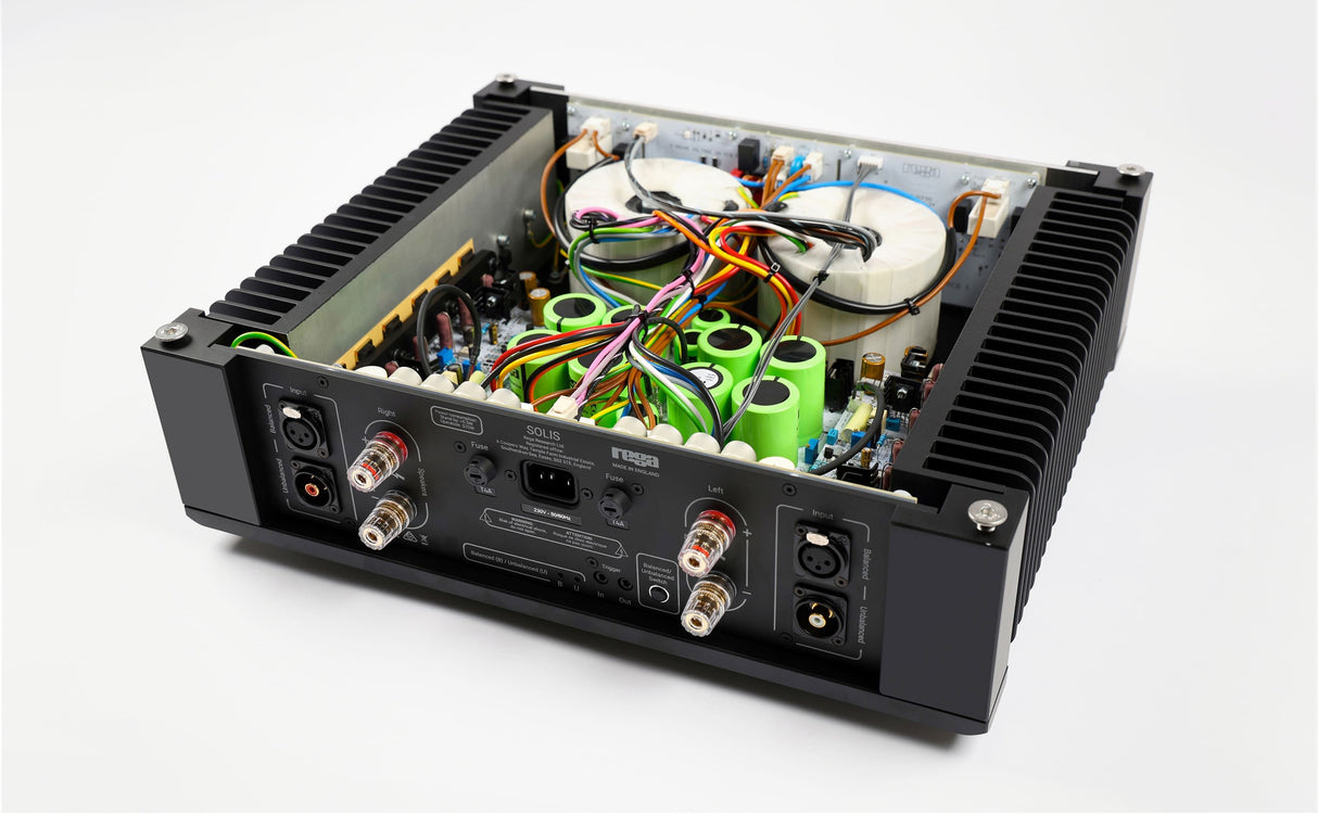 REGA Solis Power Amp Amplificatore di potenza stereo di Riferimento 168 W su 8 Ω / 305 W su 4 Ω