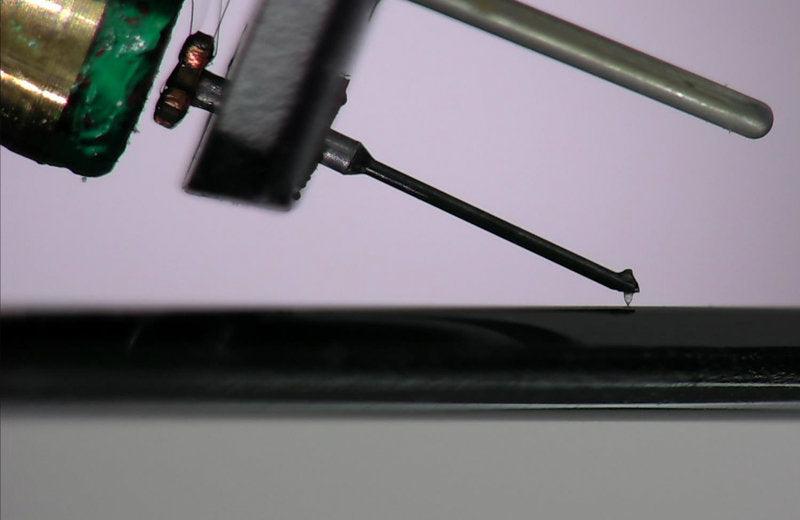 REGA APHELION Testina MC, Corpo in alluminio anodizzato nero a “tolleranza zero” - TechSoundSystem.com
