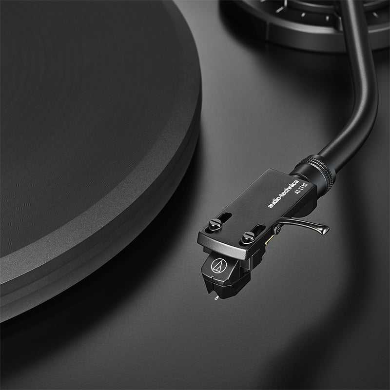 Audio Technica AT-LP7X Giradischi hi-fi trazione a cinghia testina VM95E