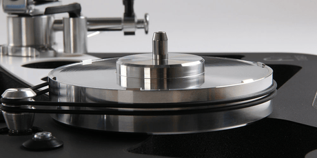 Rega PLANAR 10 giradischi hifi piatto in ceramica estremamente leggero - TechSoundSystem.com