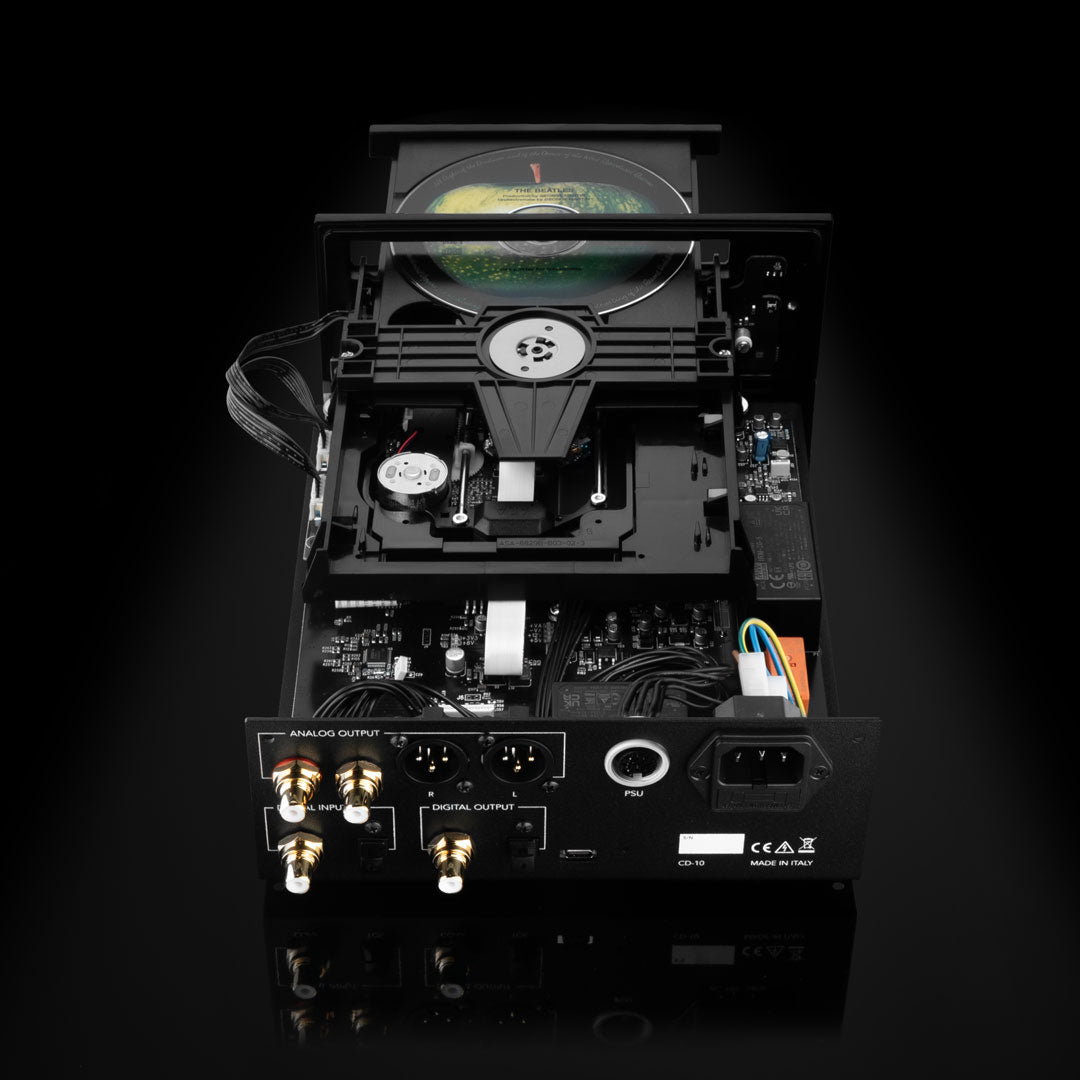 Gold Note CD-10 lettore CD high-end compatto con DAC AKM AK4493