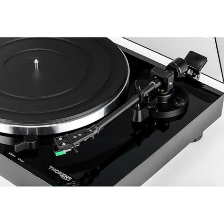 THORENS TD 202 BLACK HIGH GLOSS Giradischi manuale a telaio rigido rinforzato con trazione a cinghia - TechSoundSystem.com