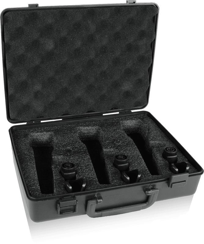 BEHRINGER XM1800S KIT 3 MICROFONI DINAMICI CARDIODI + 3 CLAMPS + CUSTODIA SET PER CANTO E KARAOKE - TechSoundSystem.com