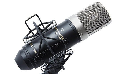 MARANTZ MPM1000 MICROFONO A CONDENSATORE CARDIOIDE DA TAVOLO + TREPPIEDE DA TAVOLO + SUPPORTO ANTI VIBRAZIONI + SPUGNA ANTI VENTO + CAVO XLR - TechSoundSystem.com