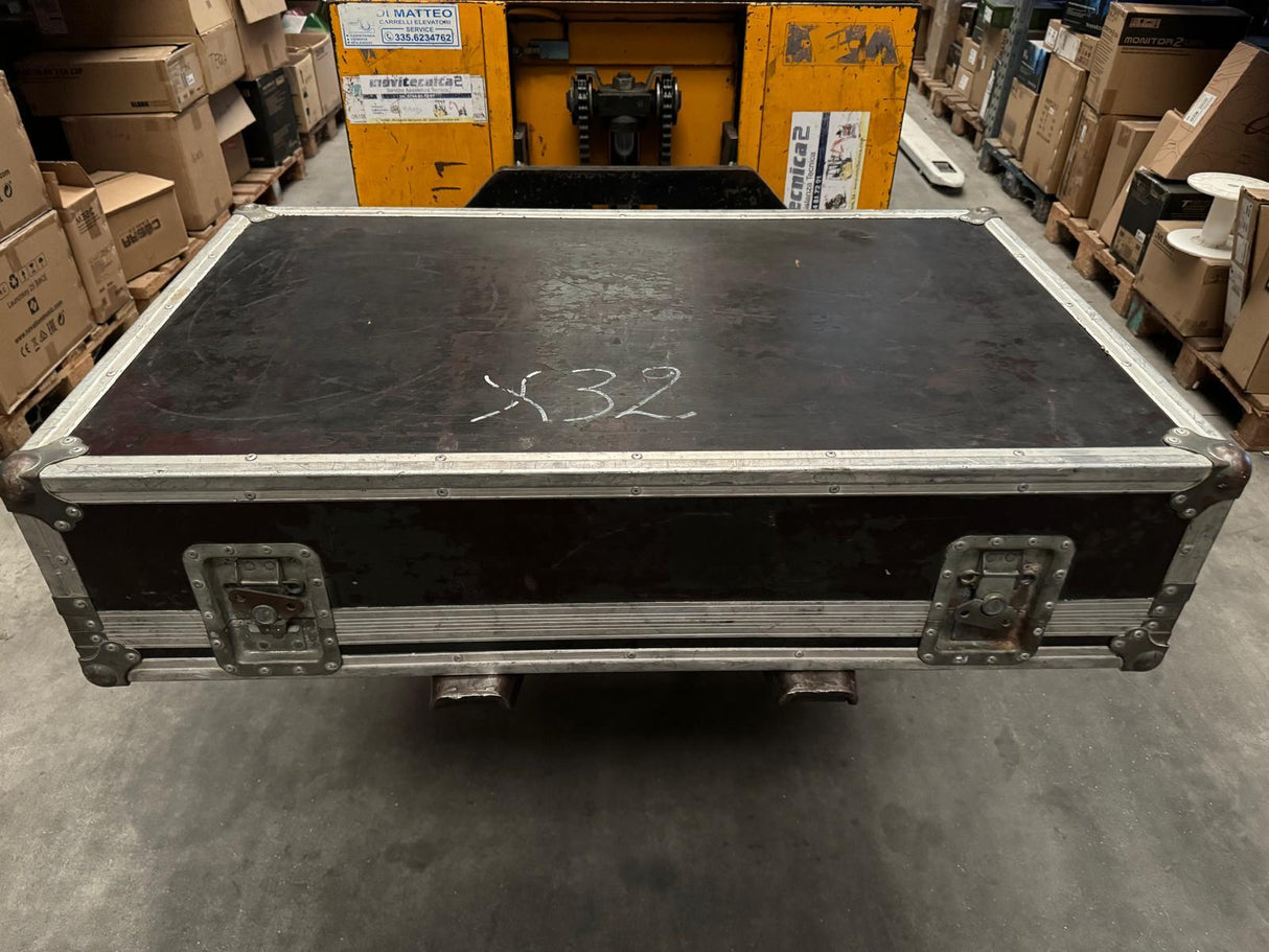 BEHRINGER X32 MIXER DIGITALE + FLIGHT CASE PROFESSIONALE + STAGEBOX S32 + PORTARACK + AVVOLGITORE CAT6 75MT - TechSoundSystem.com